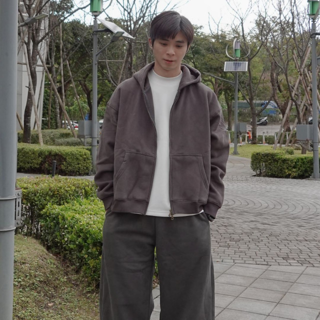 **BOXY重磅刷毛短版連帽外套