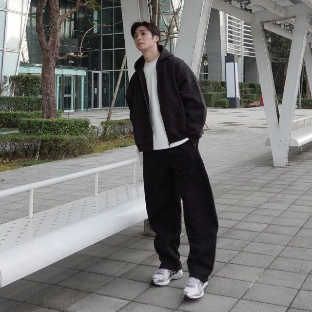 **BOXY重磅刷毛短版連帽外套