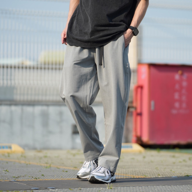 單摺垂感微錐休閒西裝褲