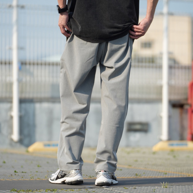 單摺垂感微錐休閒西裝褲