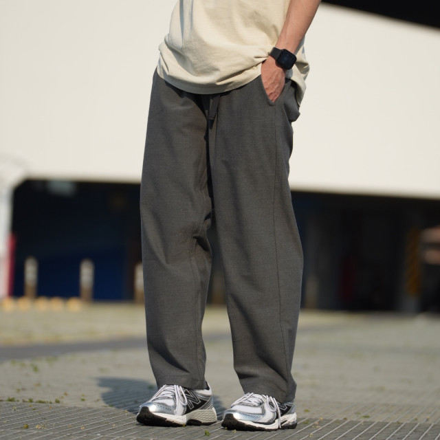 單摺垂感微錐休閒西裝褲