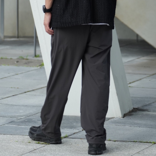 輕薄涼感闊腿速乾空調休閒褲