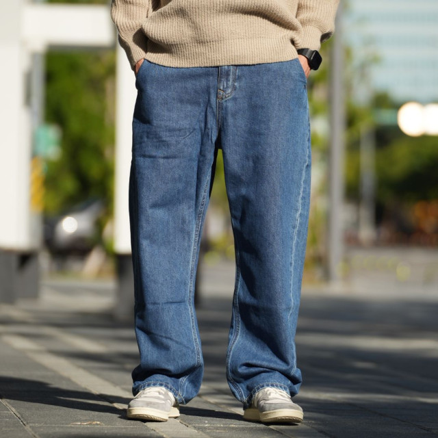 輕薄寬鬆萊賽爾微彎刀牛仔褲