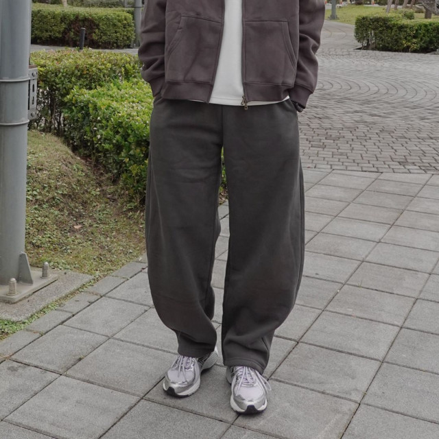 **430克重磅刷毛保暖微彎刀棉褲