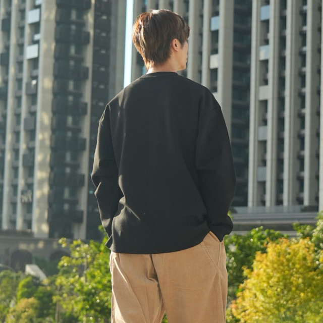 320克重磅太空棉口袋寬鬆長T