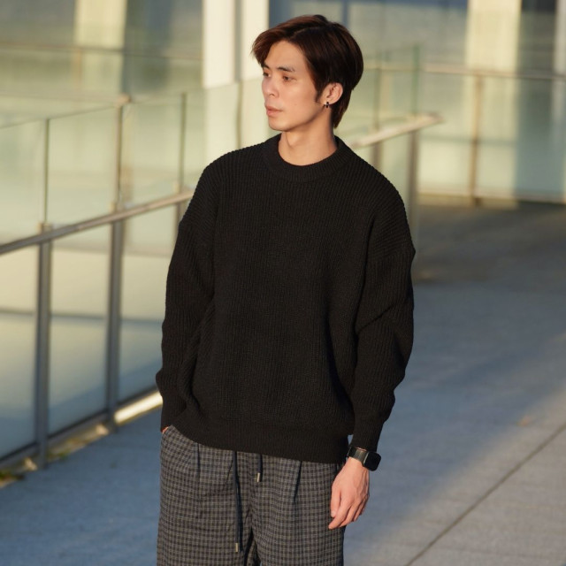 圓領重磅寬鬆坑條針織毛衣