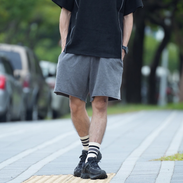 復古水洗散邊休閒短褲