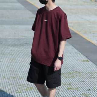 320克胸口字母印花短T