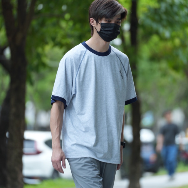 簡約插肩縫線拼接撞色休閒短T