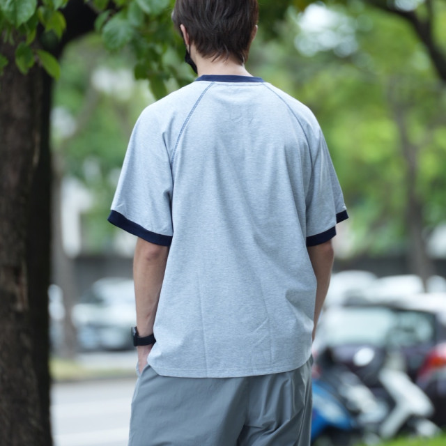 簡約插肩縫線拼接撞色休閒短T